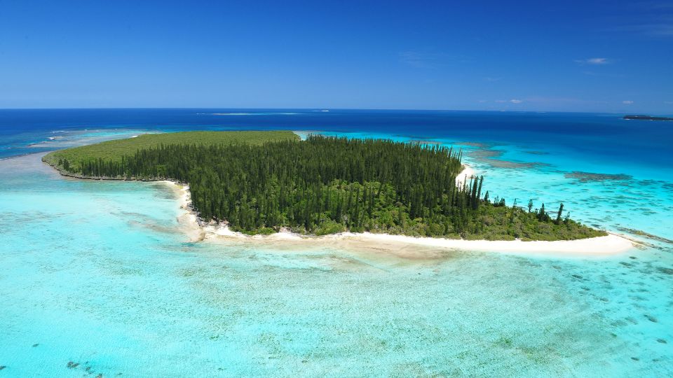 Île des Pins — lagons et piscine naturelle d'Oro